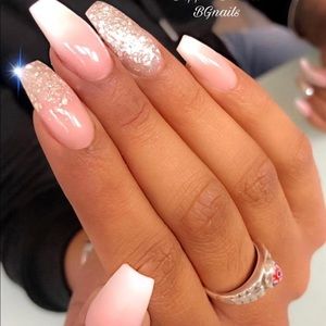 Meet your Posher, Carrie